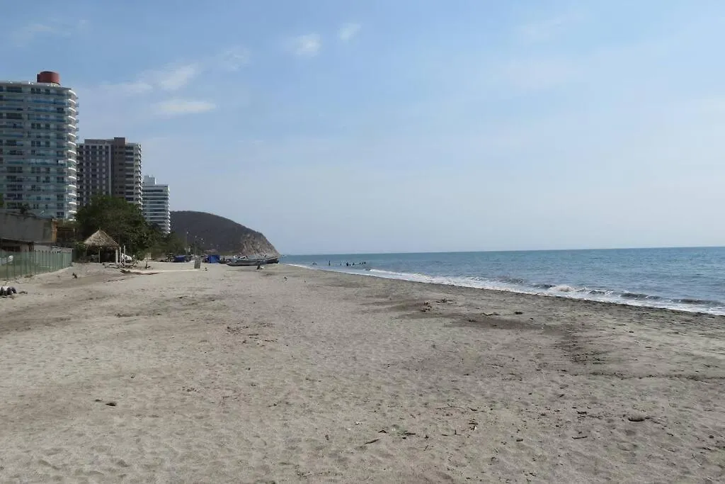 Hermoso Y Lujoso Piso 14 Con Salida Directa A La Playa Y Clubhouse Increible Santa Marta  Appartamento